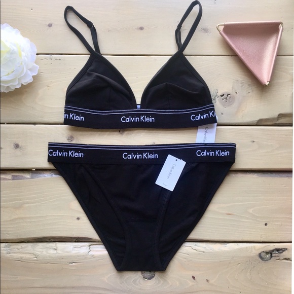 Calvin Klein Heritage Triangle Bra & Panties Set - Picture 3 of 8